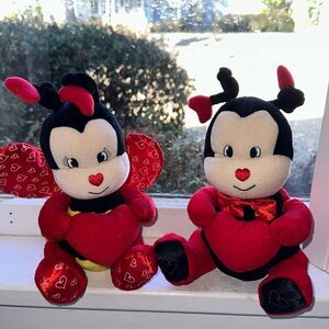 2007 Avon “Betsy” & “Bugsy” You’re My Little Love Bug Plush Valentine’s Day